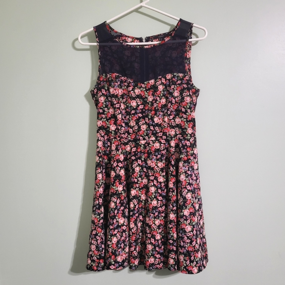 Forever 21 Floral Dress, size M